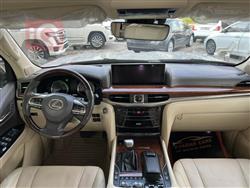 Lexus LX